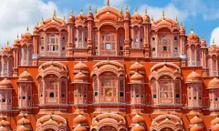 Exterior of Hawa Mahal palace, The Palace of the Winds in Jaipur, Rajasthan, India