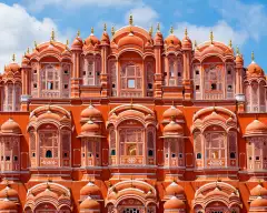 Exterior of Hawa Mahal palace, The Palace of the Winds in Jaipur, Rajasthan, India