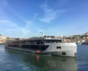 Exterior side shot of the Douro Elegance ship